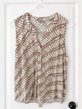 Taupe & Cream Sleeveless Button-Front Blouse
